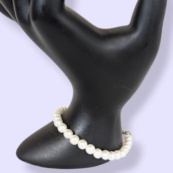 Vintage Faux Pearl Demi Parure - Picture 5 of 8